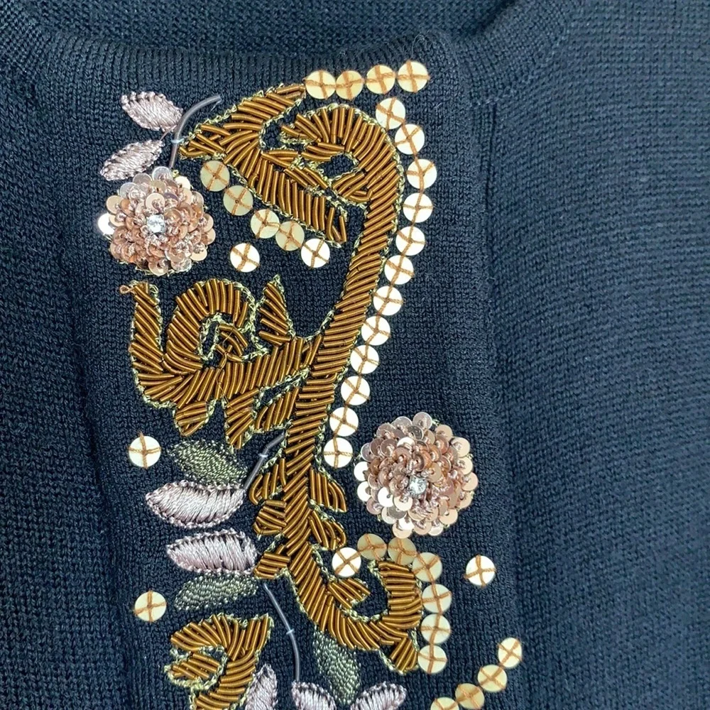 Diane Von Furstenberg Soft Wool Intricately Embellished Front Tab Crop Sweater - Picture 2 of 6